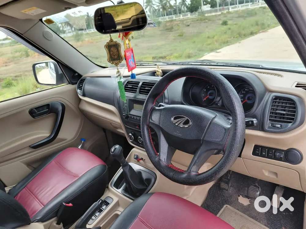 Mahindra Tuv 300 T6 Plus 2018