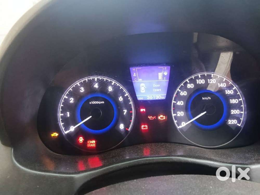 Hyundai Fluidic Verna 2011