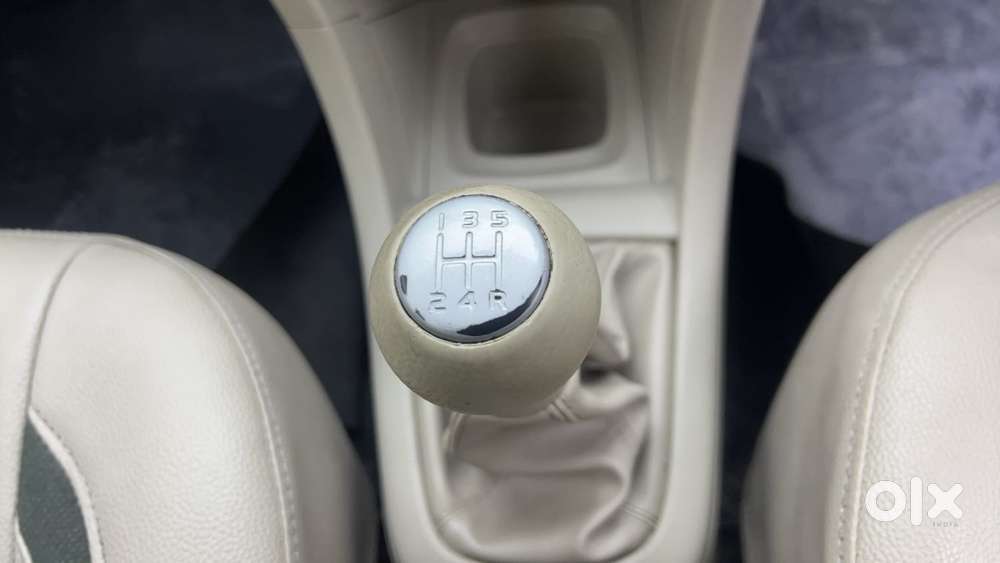 Maruti Suzuki Swift Dzire 1.3 Vxi, 2013, Petrol