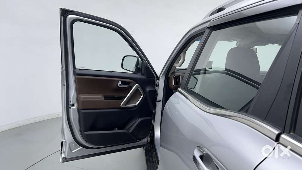 Mahindra Scorpio N Z8 Petrol At 7 Str, 2023, Petrol