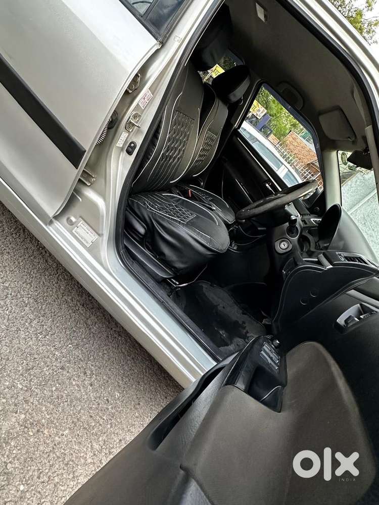 Maruti Suzuki Swift 2011-2014 Vxi, 2013, Petrol