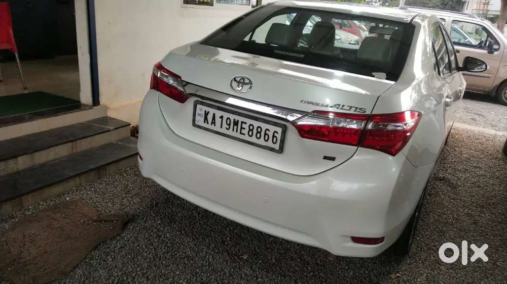 Toyota Corolla Altis 2014