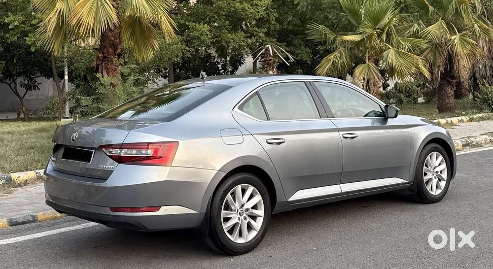 Skoda Superb L&k 1.8 Tsi At, 2019, Petrol
