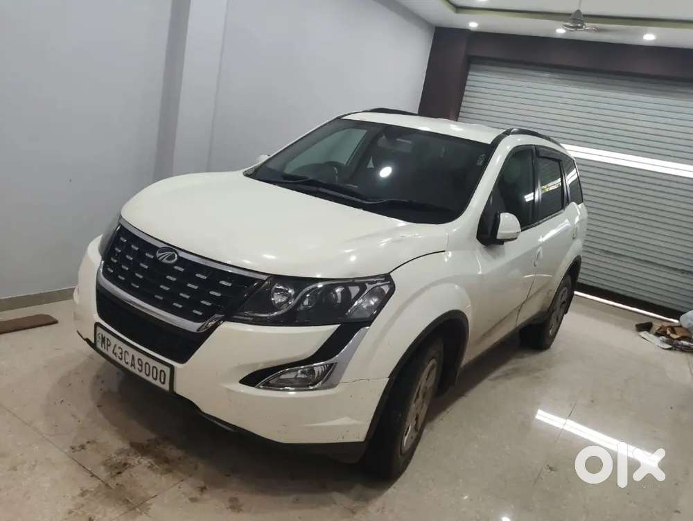 Mahindra Xuv500 2016 Diesel 130000 Km Driven