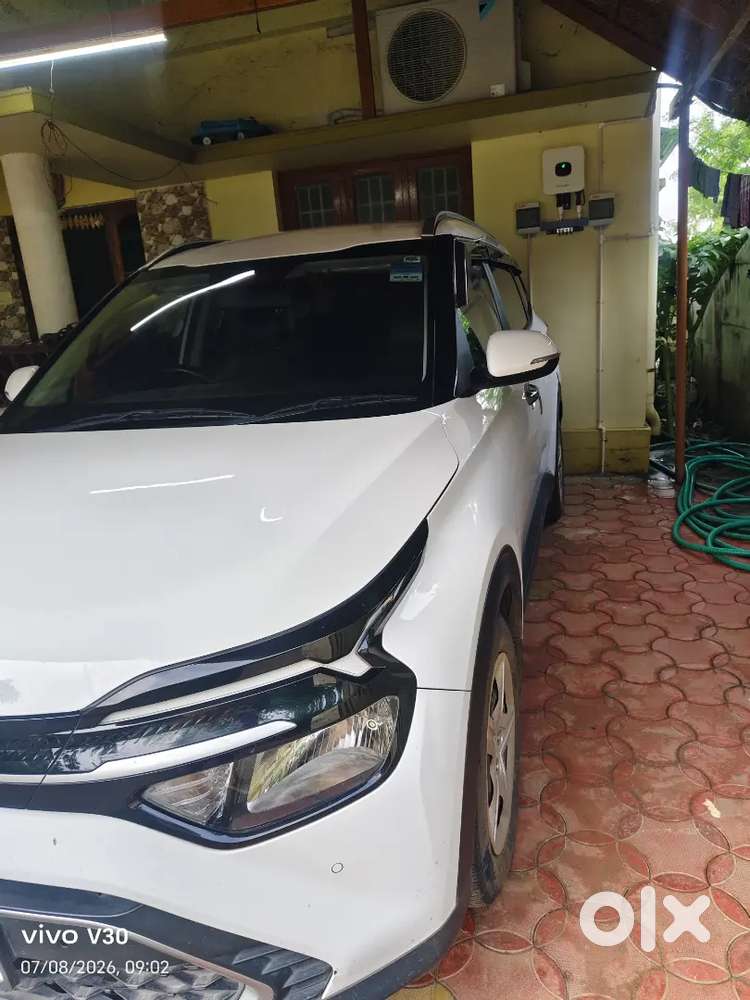 Kia Carens 2022 Petrol 78000 Km Driven