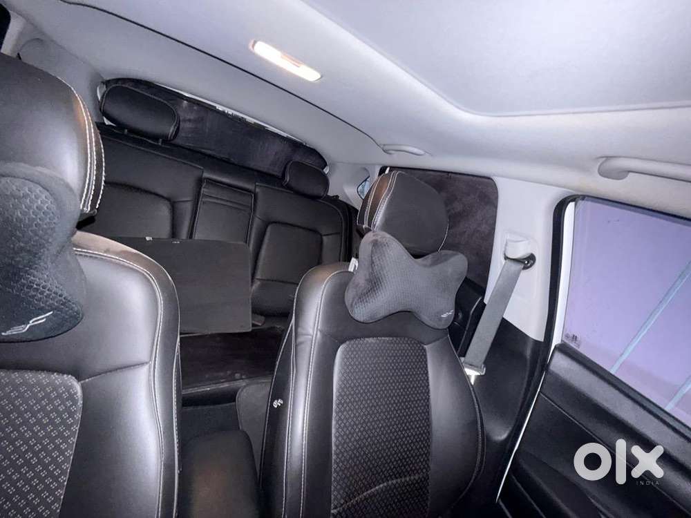 Top Model I20 With Sunroof N Bluelink Phone Start Feature With 24 Kmpl