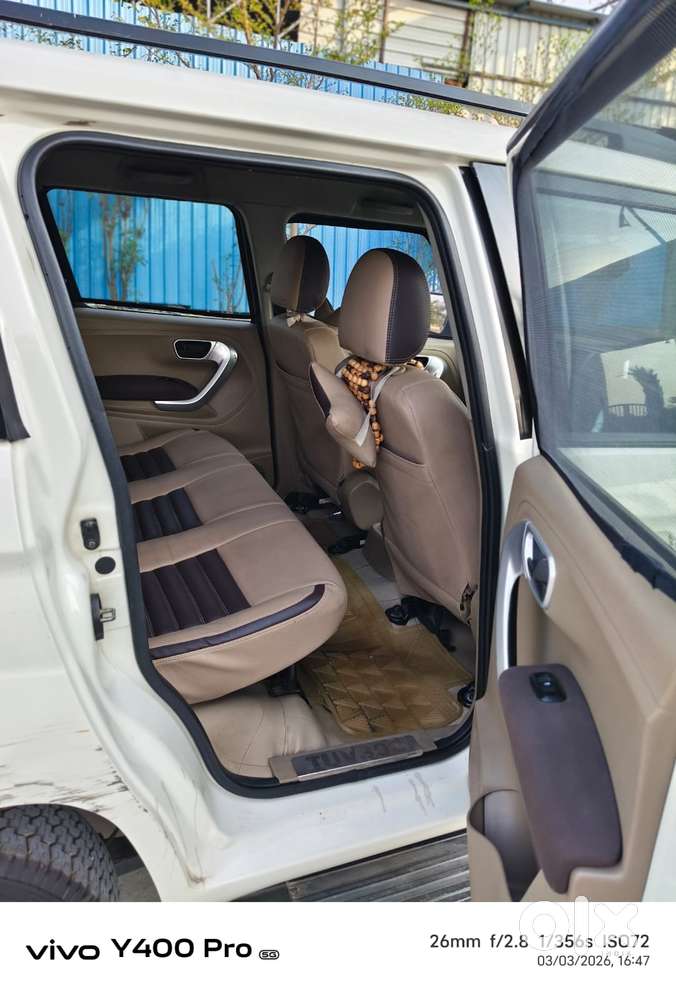 Mahindra Tuv 300 T8, 2016, Diesel