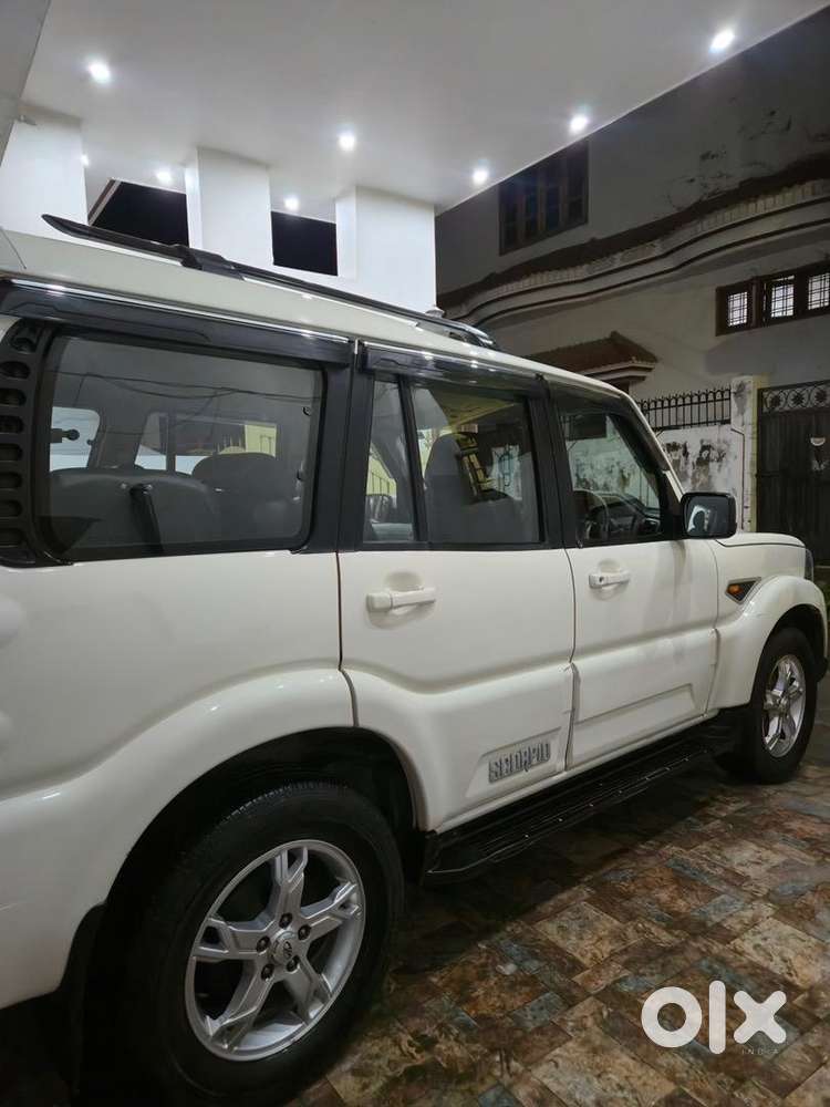 Mahindra Scorpio 2018 Diesel Well Maintained