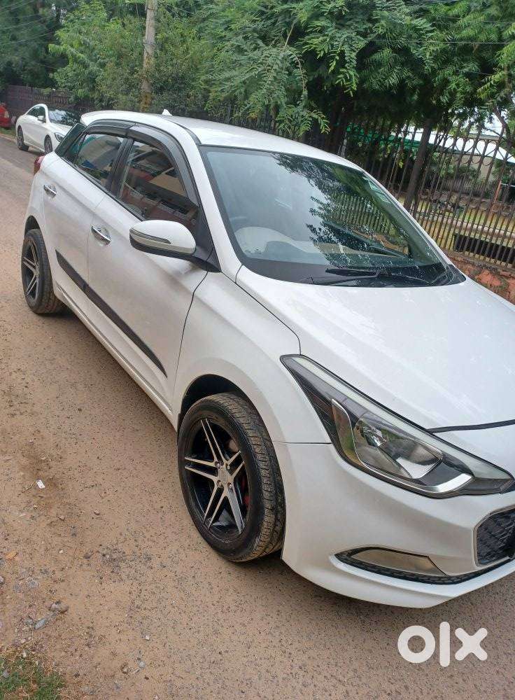 Hyundai Elite I20 Sportz (o) 1.4, 2017, Diesel