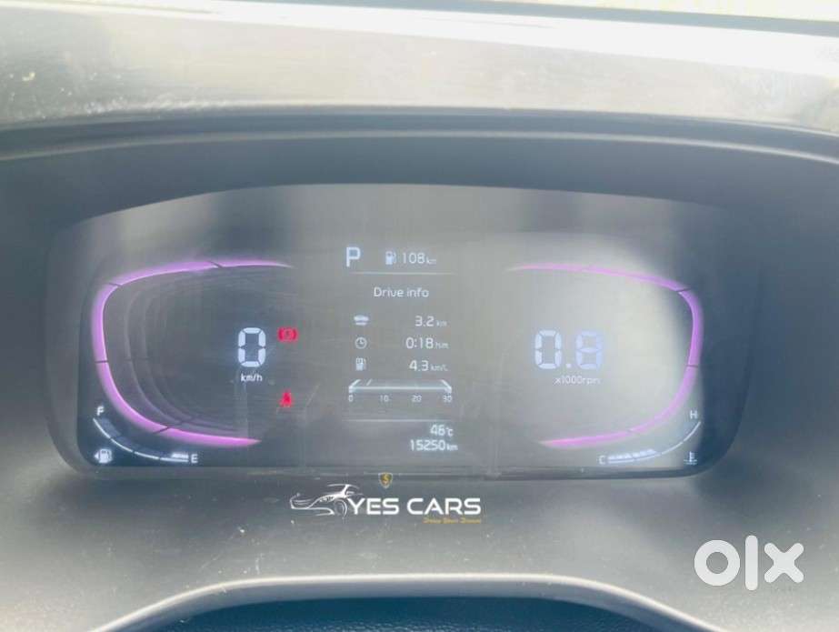 Kia Carens 1.4 Luxury Plus 6 Str, 2022, Petrol