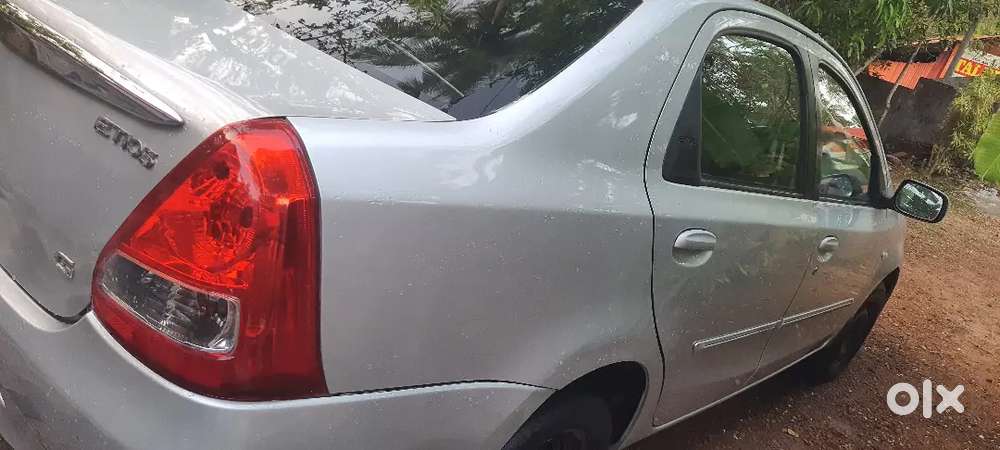 Toyota Etios 2011 Petrol Well Maintained