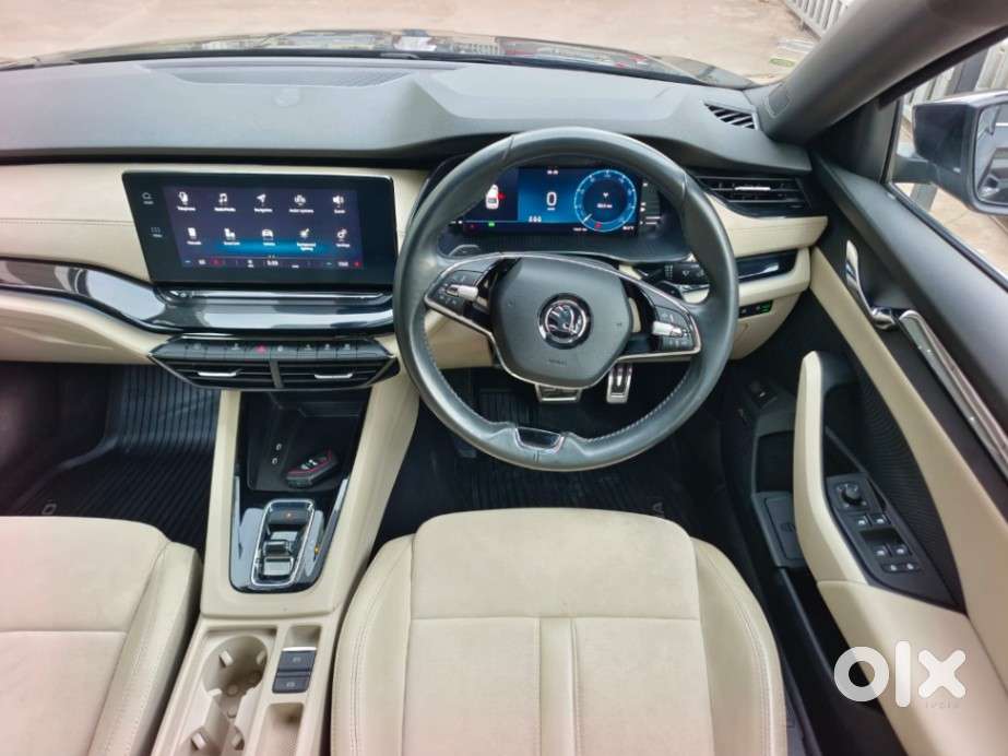 Skoda Octavia 2.0 L K Tsi At, 2022, Petrol