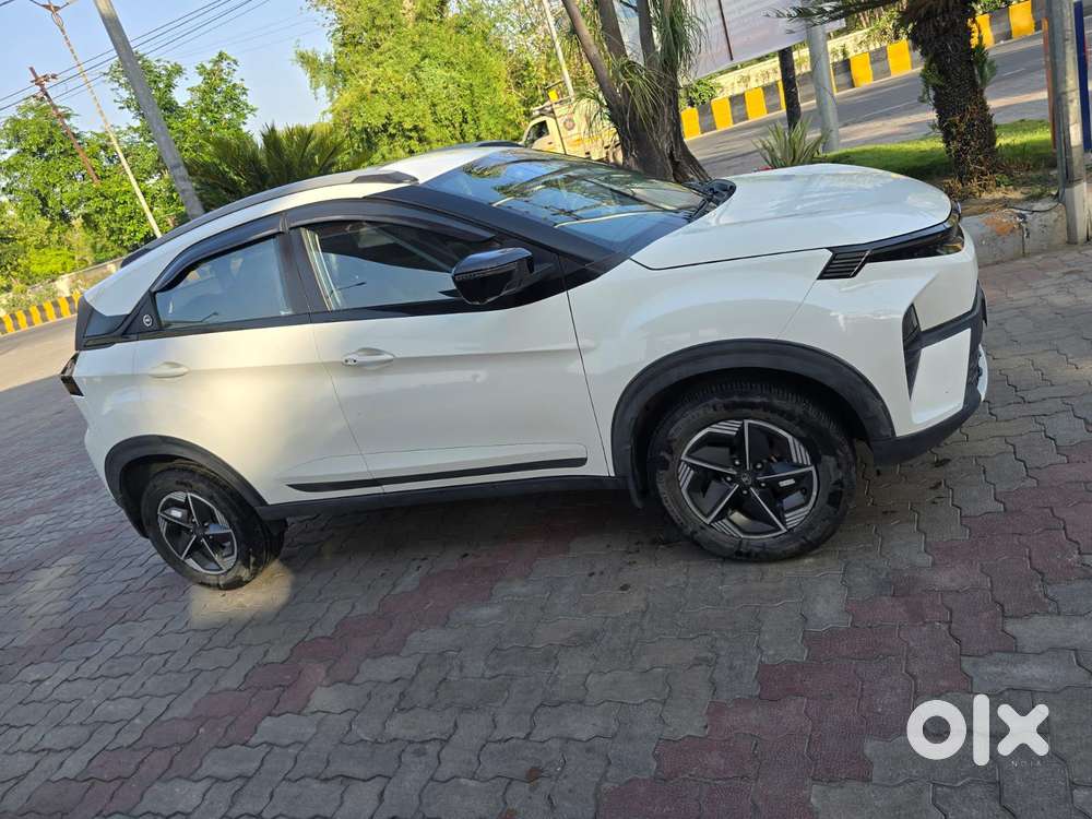 Tata Nexon Creative Plus S 1.2 Revotron Petrol 6 Amt, 2024, Petrol
