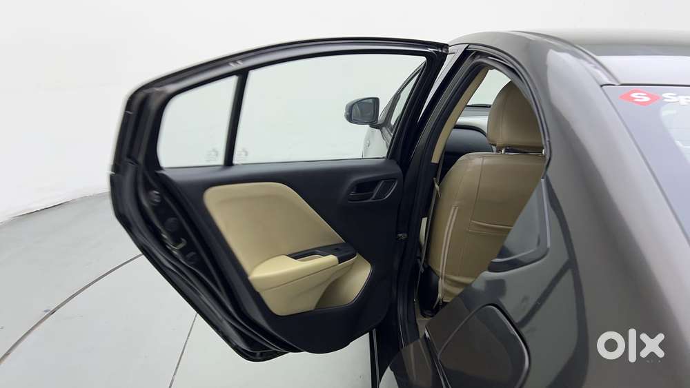 Honda City I-vtec Cvt Zx, 2016, Petrol