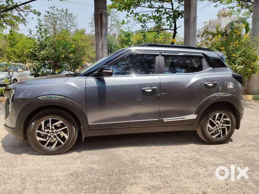 Mahindra Xuv 3xo Ax5 Ds Mt, 2024, Petrol