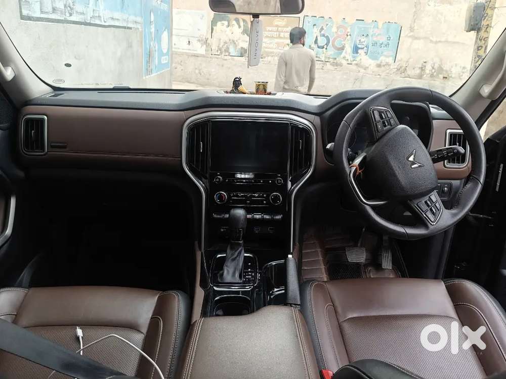 Scorpio N Z8 Select Automatic Black