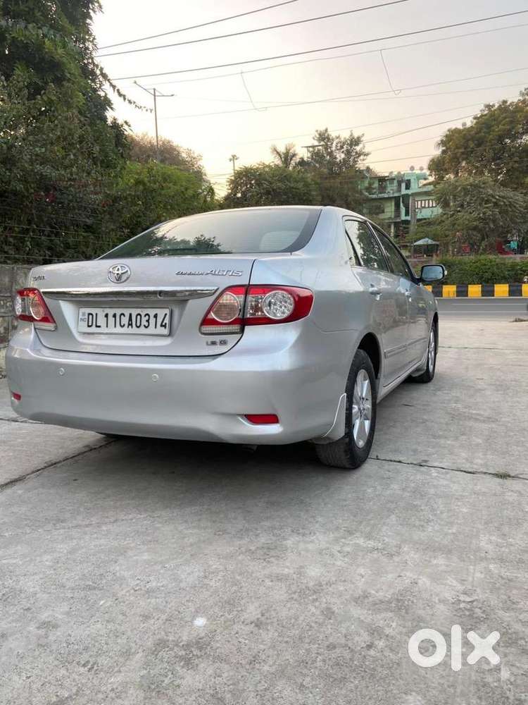 Toyota Car 2012 Petrol