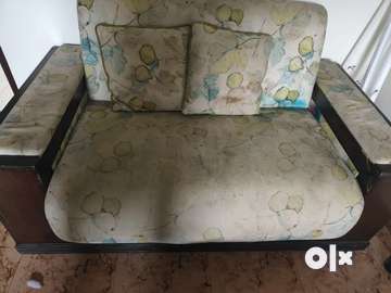 2 seater couch for deals sale olx