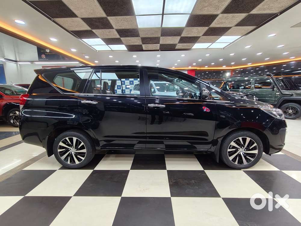 Toyota Innova Crysta [2020-ongoing] 2.7 Zx At 7 Str, 2022, Petrol