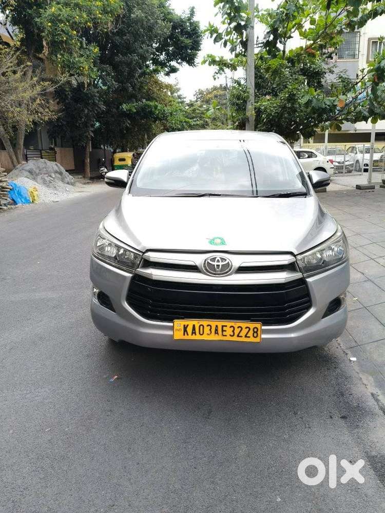 Toyota Innova Crysta 2.4 Gx Mt 8s, 2017, Diesel