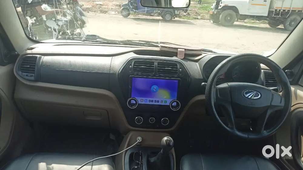Mahindra Tuv 300 2019