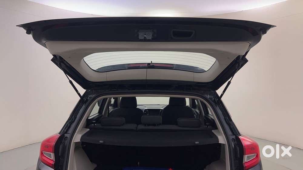 Mahindra Xuv300 W8 Amt Optional Diesel, 2024, Petrol