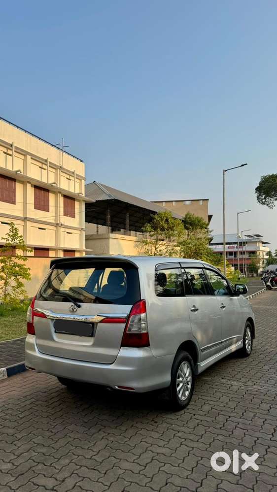 Toyota Innova 2.5 Ev (diesel) Ps 7 Seater Bs Iv, 2014, Diesel