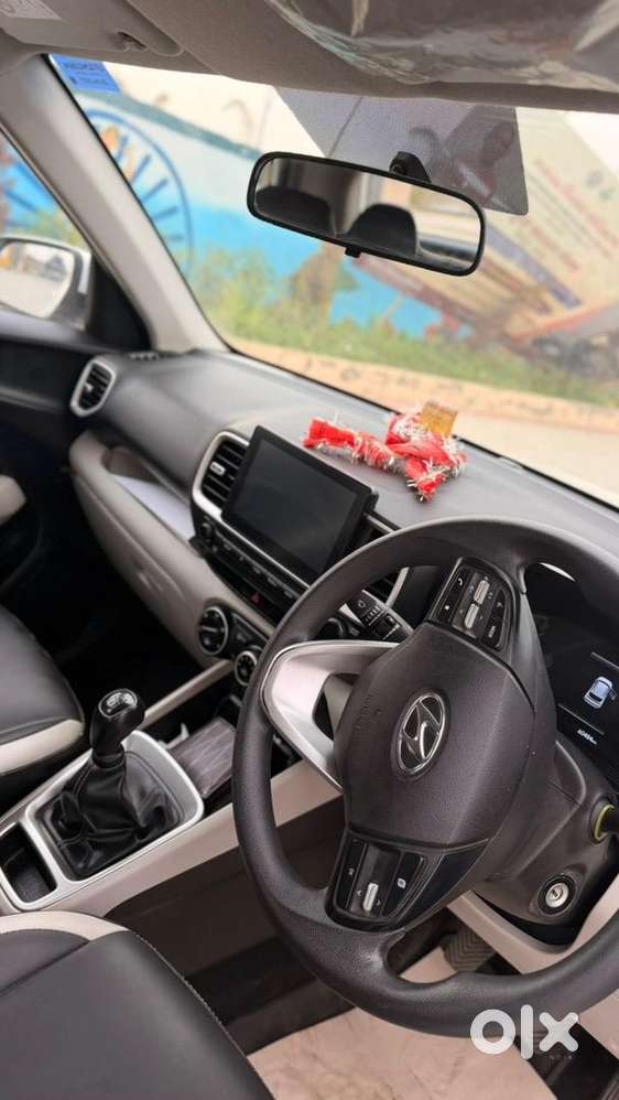 Hyundai Venue 2023 Petrol Good Condition