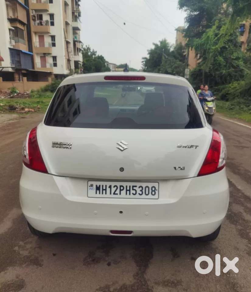 Maruti Suzuki Swift Vxi Optional, 2017, Petrol