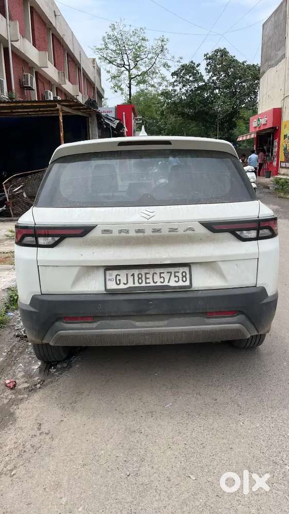 Maruti Suzuki Brezza Lxi 2024