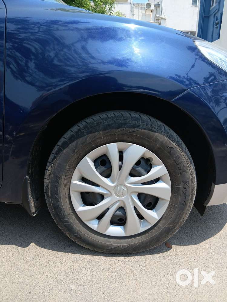 Maruti Suzuki Swift Vxi + Manual, 2023, Petrol