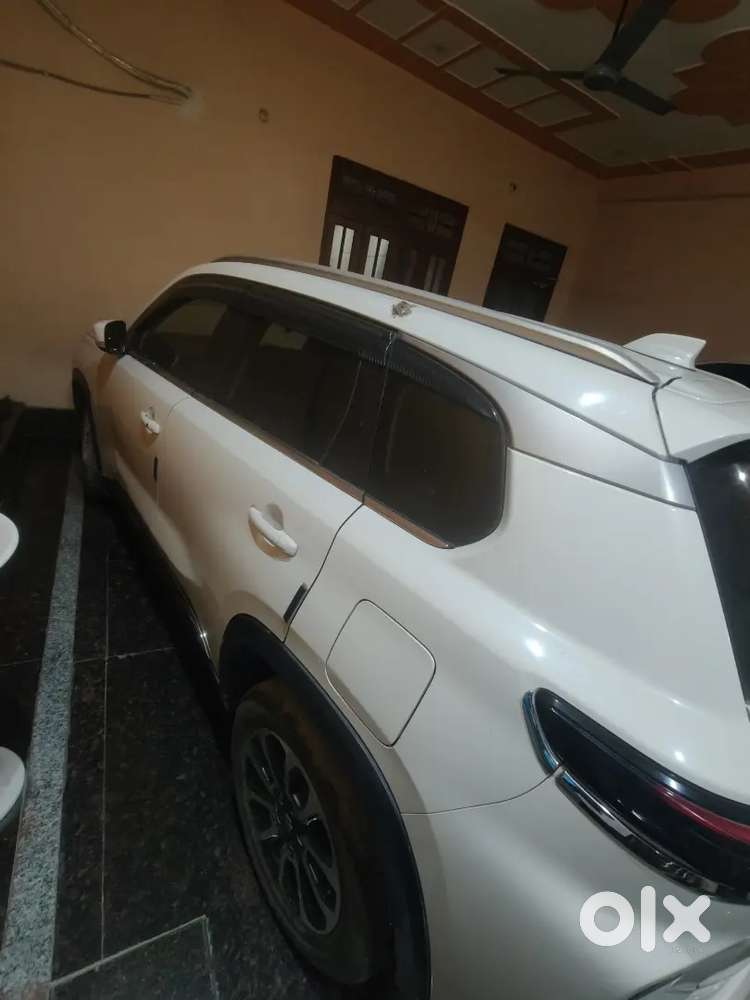 Maruti Suzuki Grand Vitara 2023 Cng & Hybrids 98000 Km Driven