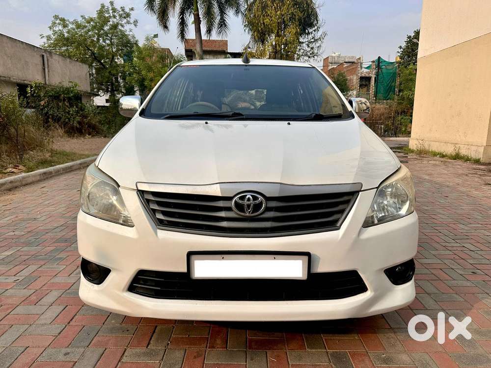 Toyota Innova 2.5 G (diesel) 7 Seater Bs Iv, 2013, Diesel