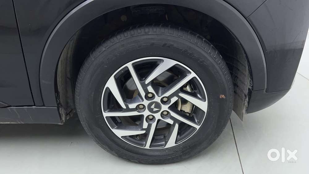 Mahindra Xuv300 W8 Option Diesel, 2023, Diesel