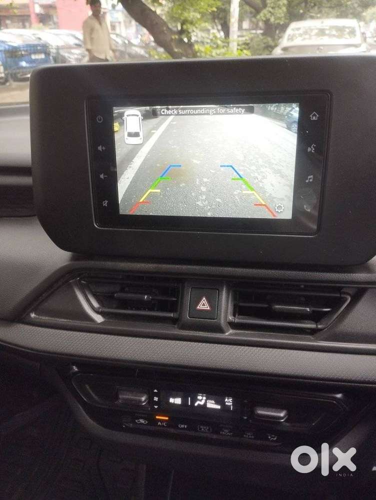 Maruti Suzuki Swift Vxi Optional, 2025, Petrol