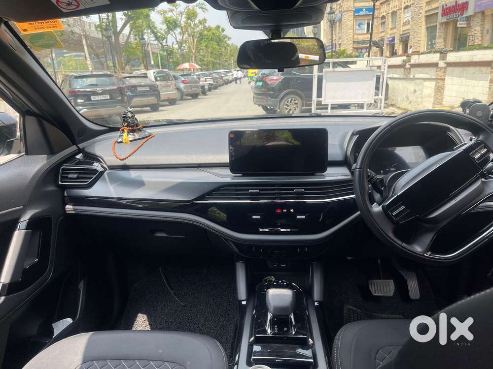 Tata Safari Pure Plus, 2025, Diesel