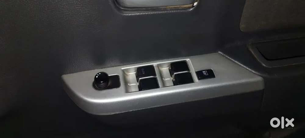 Maruti Suzuki Wagon R 2013 Second-owner Hybrid
