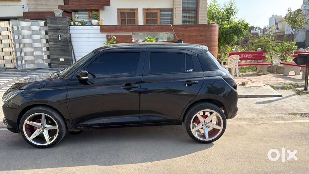 Maruti Swift Vxi 2025