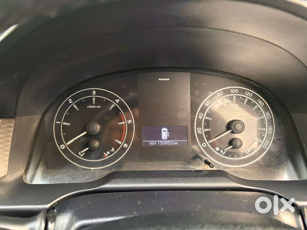 Toyota Innova Crysta 2.4 Gx Mt, 2017, Diesel