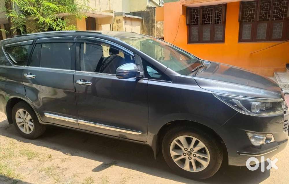 Toyota Innova Crysta 2.4 G Mt 7 Str, 2017, Diesel