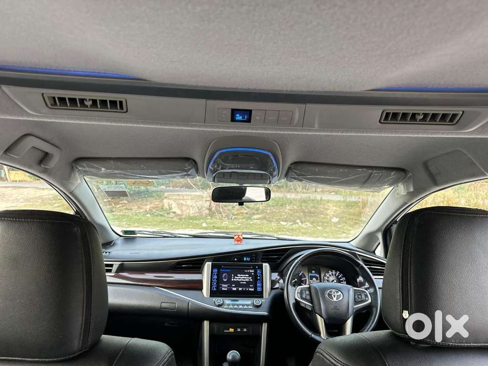 Toyota Innova Crysta 2.4 Vx Mt 8s, 2017, Diesel