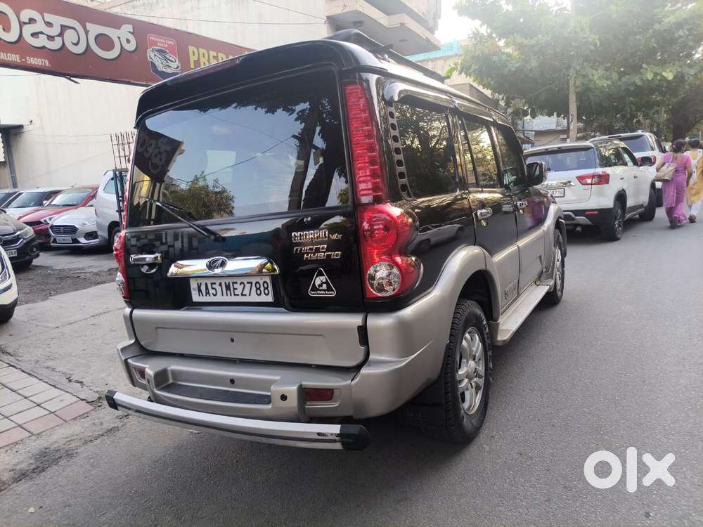 Mahindra Scorpio Vlx 2wd Airbag Se Bsiv, 2013