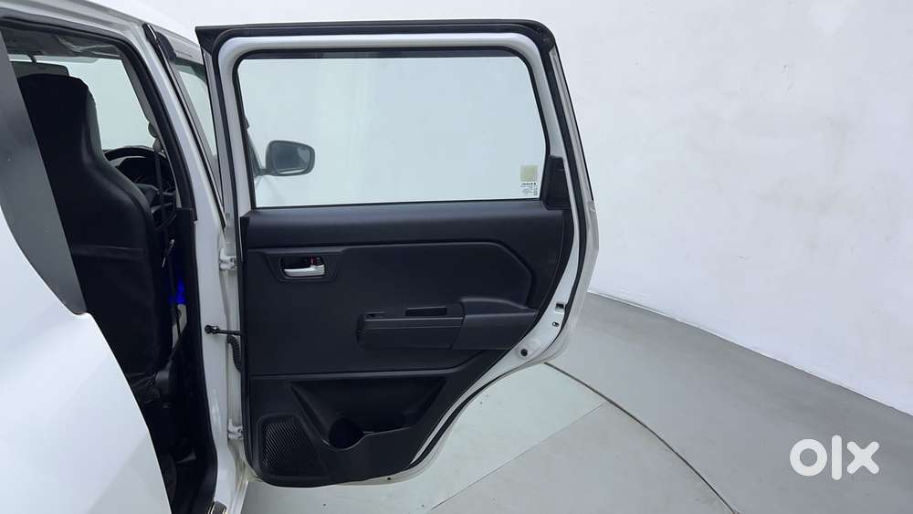 Maruti Suzuki Wagon R 1.2 Zxi Amt, 2022, Petrol