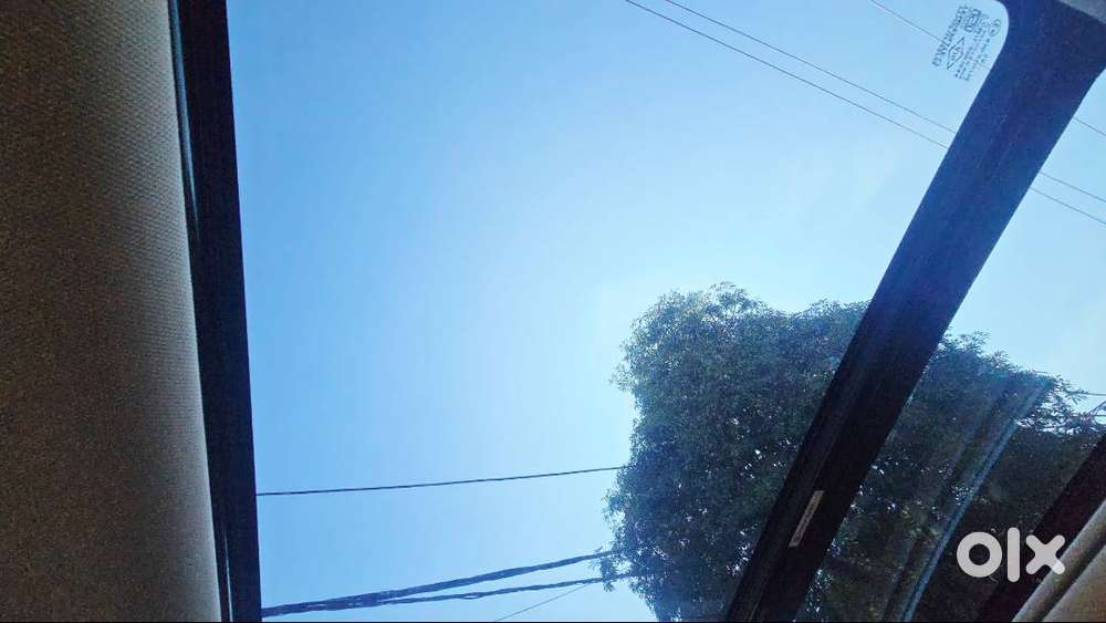 Mahindra Xuv 3xo Ax7 2nd Top Model 2024