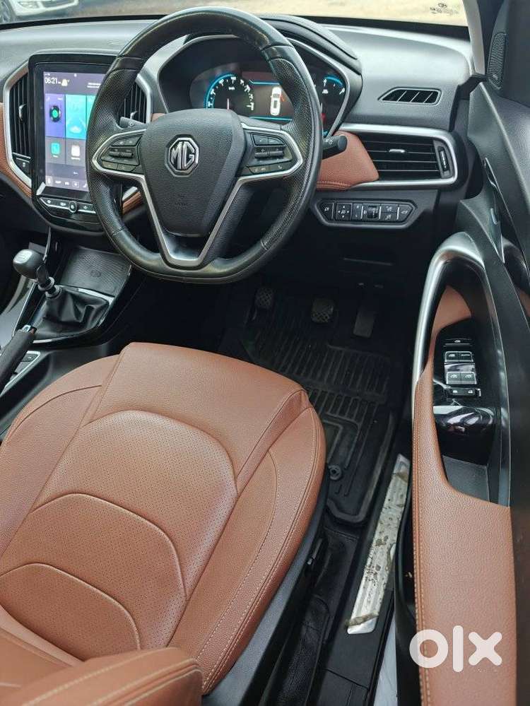 Mg Hector Plus Sharp Hybrid 1.5 Mt, 2022, Petrol