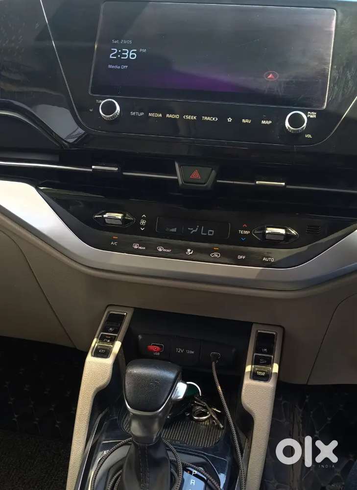 Kia Carens Diesel At 7str, Luxurious 2022