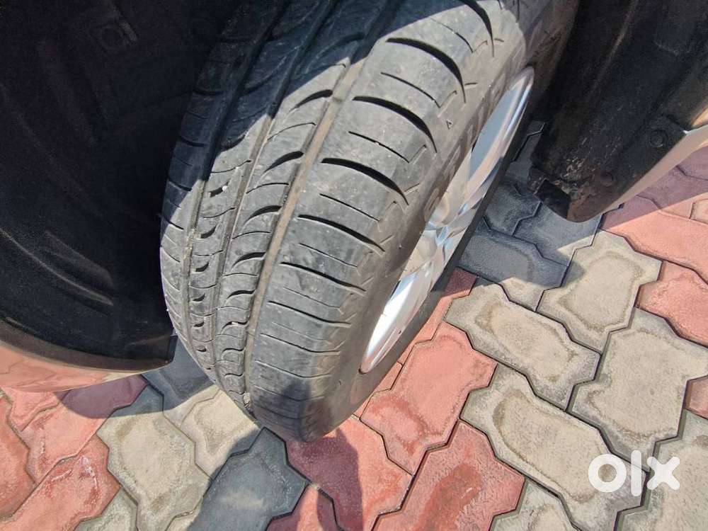 Maruti Suzuki Ertiga, 2016, Petrol