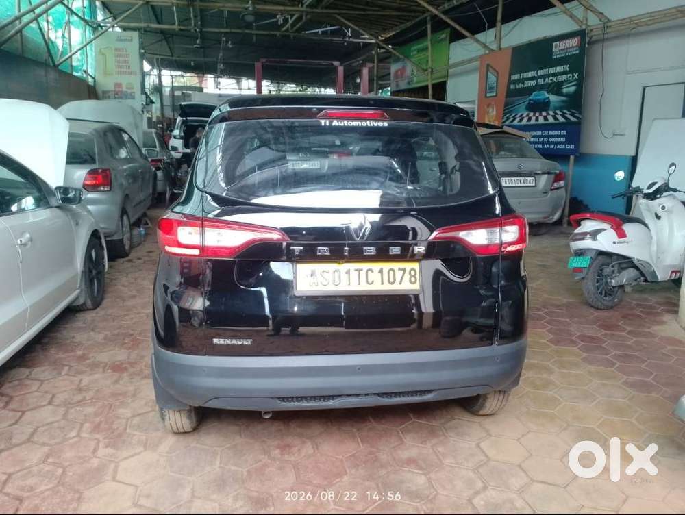 Renault Triber Rxl 2025