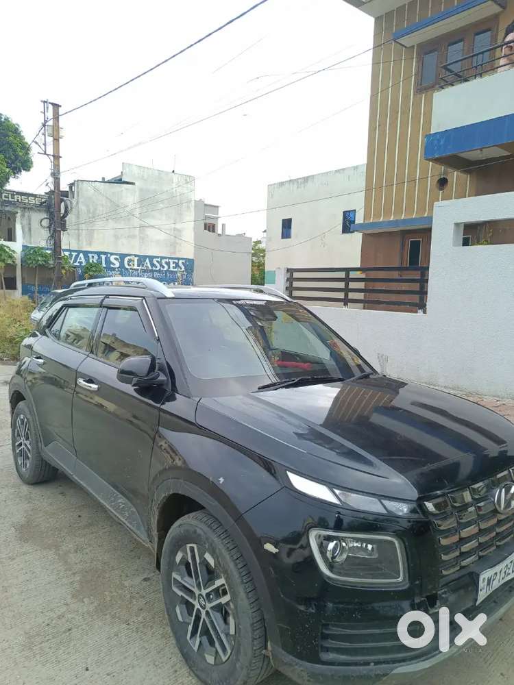 Hyundai Venue Mt 2024