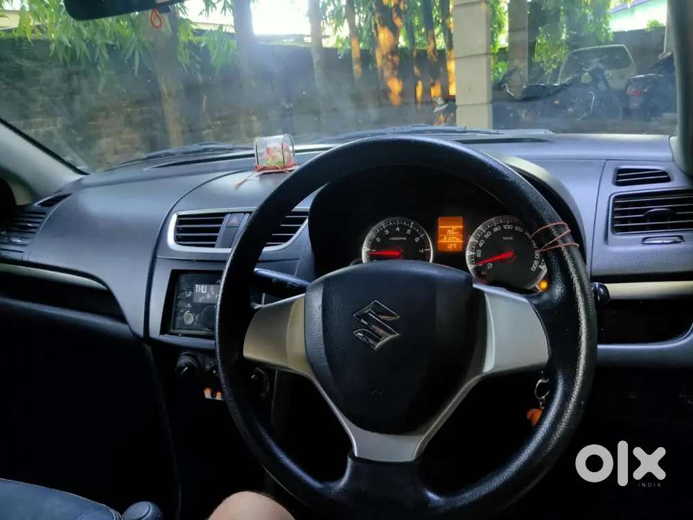 Maruti Suzuki Swift 1.2 Vxi 2014